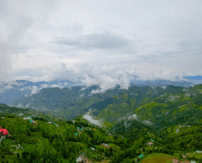 How to reach Kufri via Road, Train or Flight?